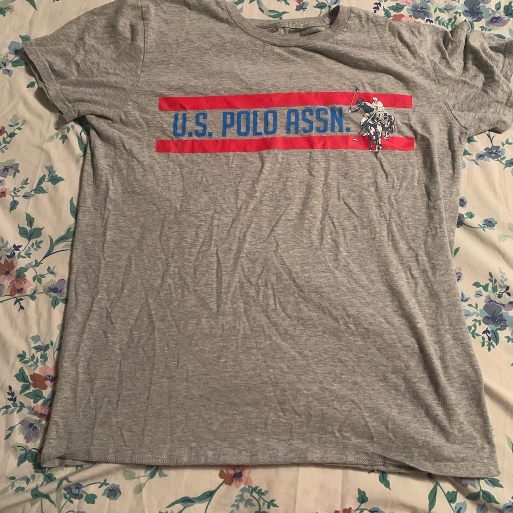 U.S. POLO ASSN. Medium Mens shirt